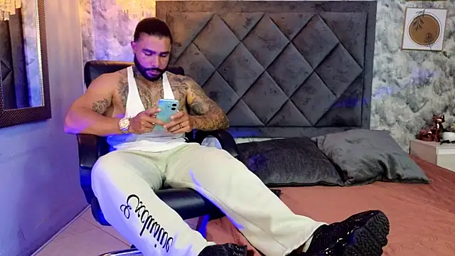 Apolo rousse1 online show from 13, 9, 2025