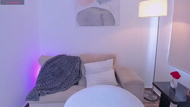 Snapshot of Agatha_brown1 chatting on 14, 11, 2025 Agatha brown1 online show from 14, 11, 2025