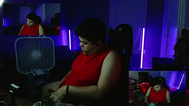 Snapshot of perversus12 chatting on 3, 8, 2026 perversus12 online show from 3, 8, 2026