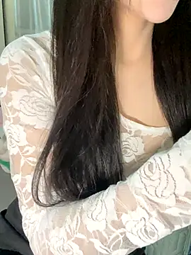 Snapshot of Dior_baby chatting on 10, 9, 2025 Dior baby online show from 10, 9, 2025