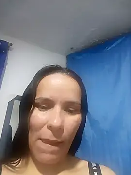 Snapshot of Levanna_1 chatting on 10, 10, 2025 Levanna 1 online show from 10, 10, 2025