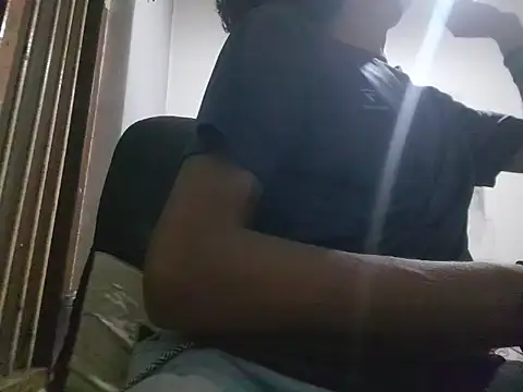 Snapshot of Ashy2001 chatting on 17, 9, 2025 Ashy2001 online show from 17, 9, 2025