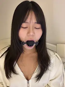 Ella-A9 online show from 12, 10, 2025