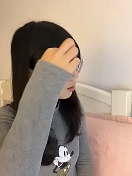 Ella-A9 online show from 18, 10, 2025