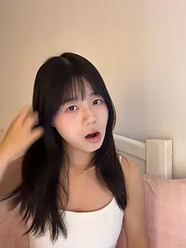 Ella-A9 online show from 19, 10, 2025