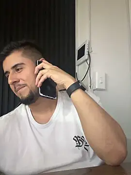 Snapshot of ryan_evanss chatting on 24, 9, 2025 ryan evanss online show from 24, 9, 2025