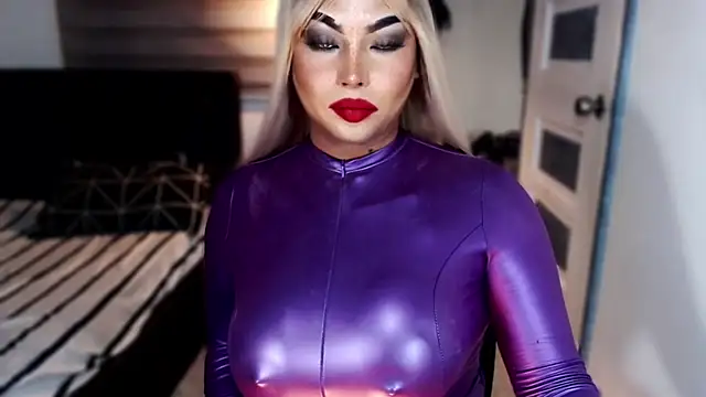 xTrixieMae online show from 14, 1, 2026