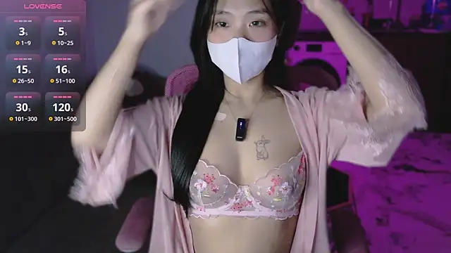 Phuong Bee online show from 13, 3, 2026