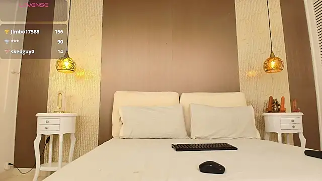 Tiifany Baker online show from 17, 9, 2025