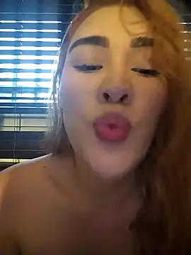 Snapshot of Celeste_Presstigge chatting on 7, 10, 2025 Celeste Presstigge online show from 7, 10, 2025