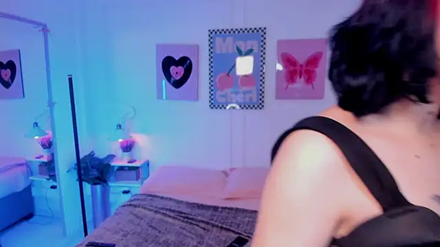 Zoe Lynch  online show from 23, 2, 2026