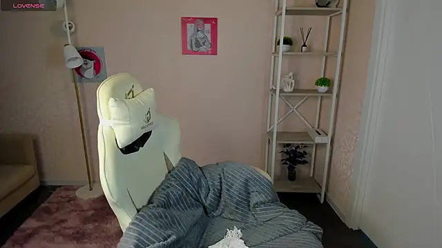 R0cket bunny online show from 3, 10, 2025