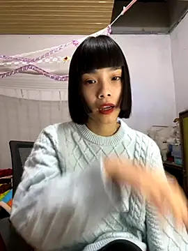 Snapshot of andymi1 chatting on 4, 11, 2025 andymi1 online show from 4, 11, 2025