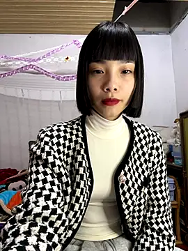 Snapshot of andymi1 chatting on 5, 11, 2025 andymi1 online show from 5, 11, 2025