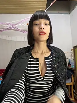 Snapshot of andymi1 chatting on 6, 11, 2025 andymi1 online show from 6, 11, 2025