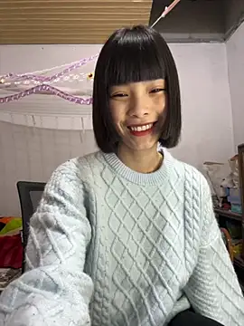 Snapshot of andymi1 chatting on 16, 11, 2025 andymi1 online show from 16, 11, 2025