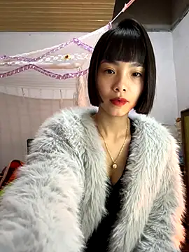 Snapshot of andymi1 chatting on 22, 11, 2025 andymi1 online show from 22, 11, 2025