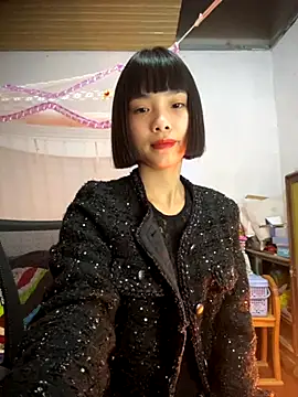 Snapshot of andymi1 chatting on 26, 11, 2025 andymi1 online show from 26, 11, 2025