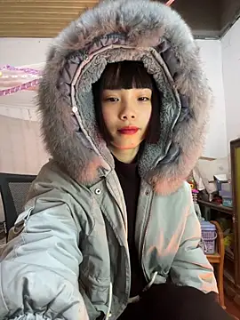 Snapshot of andymi1 chatting on 29, 11, 2025 andymi1 online show from 29, 11, 2025