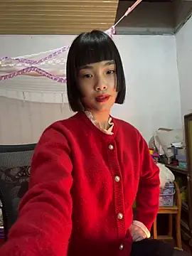 Snapshot of andymi1 chatting on 14, 12, 2025 andymi1 online show from 14, 12, 2025