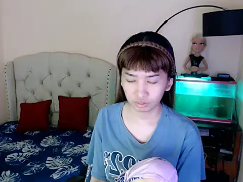 ShantalFoxxy  online show from 20, 2, 2026