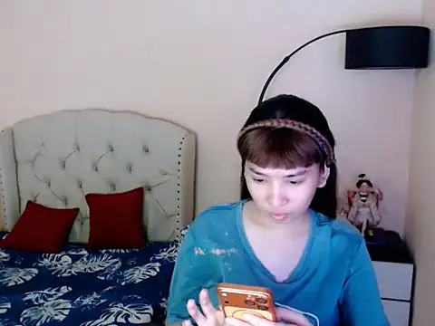 Snapshot of ShantalFoxxy_ chatting on 8, 7, 2026 ShantalFoxxy online show from 8, 7, 2026