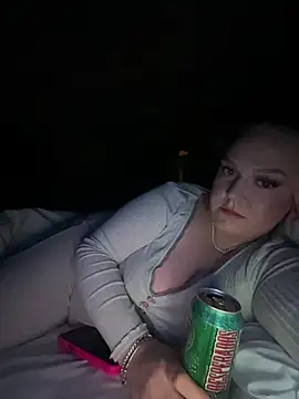 Snapshot of gracelovesxx chatting on 31, 1, 2026 gracelovesxx online show from 31, 1, 2026