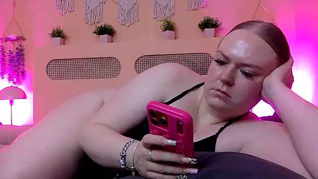 Snapshot of gracelovesxx chatting on 14, 4, 2026 gracelovesxx online show from 14, 4, 2026