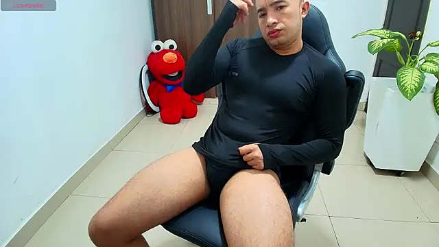 Snapshot of sebastian_oconnor77 chatting on 28, 9, 2025 sebastian oconnor77 online show from 28, 9, 2025