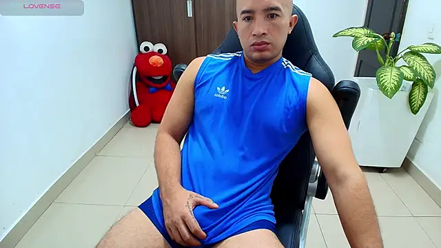 Snapshot of sebastian_oconnor77 chatting on 7, 10, 2025 sebastian oconnor77 online show from 7, 10, 2025