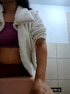 Snapshot of airamoon chatting on 26, 10, 2025 airamoon online show from 26, 10, 2025