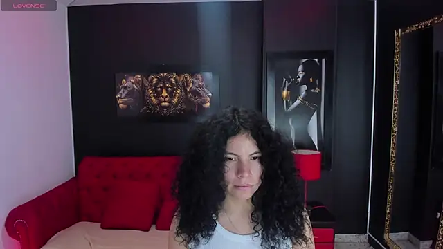 Snapshot of angelita_martins chatting on 13, 10, 2025 angelita martins online show from 13, 10, 2025