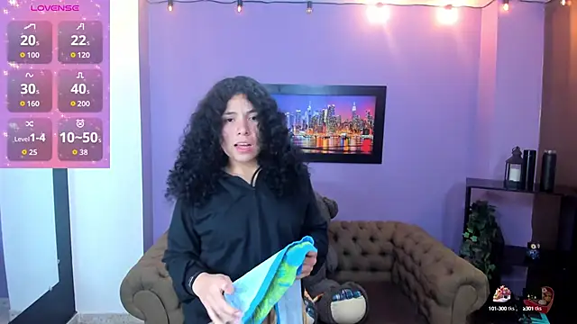 Snapshot of angelita_martins chatting on 17, 10, 2025 angelita martins online show from 17, 10, 2025