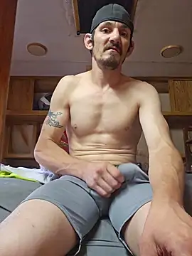 mike42088 online show from 13, 4, 2026