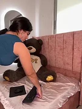 salomecute21 online show from 1, 11, 2025