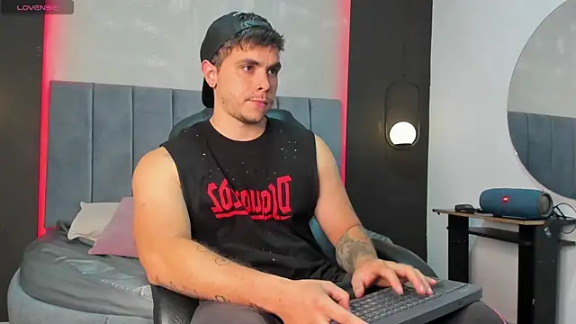 Snapshot of Liam_walk_ chatting on 16, 9, 2025 Liam walk online show from 16, 9, 2025