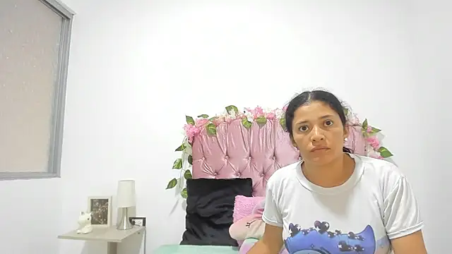 ivy moon05 online show from 30, 9, 2025