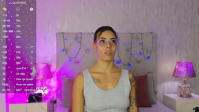 Snapshot of Pamelamiler__ chatting on 6, 11, 2025 Pamelamiler online show from 6, 11, 2025