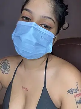 Snapshot of Saza_lklx chatting on 15, 11, 2025 Saza lklx online show from 15, 11, 2025