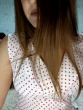 Snapshot of Viola3102 chatting on 18, 10, 2025 Viola3102 online show from 18, 10, 2025