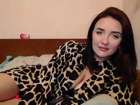 Snapshot of Veronica-Luxs chatting on 13, 10, 2025 Veronica-Luxs online show from 13, 10, 2025