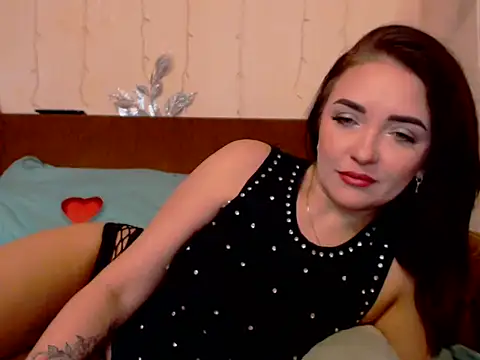 Snapshot of Veronica-Luxs chatting on 6, 2, 2026 Veronica-Luxs online show from 6, 2, 2026