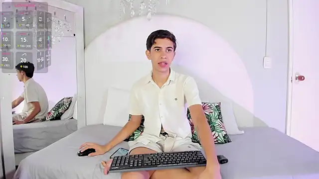 Snapshot of JoshuaSanzz chatting on 18, 10, 2025 JoshuaSanzz online show from 18, 10, 2025