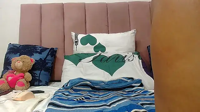 RoundaAssx22 online show from 6, 1, 2026