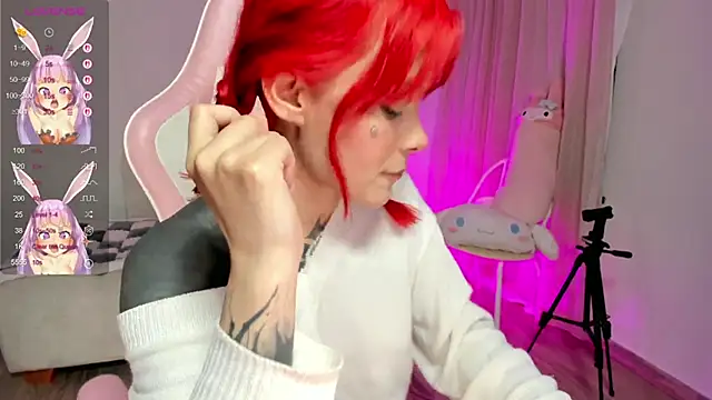 Snapshot of AlinaLukyanova chatting on 13, 10, 2025 AlinaLukyanova online show from 13, 10, 2025