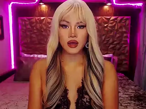 Snapshot of YllanaAltheaXxX chatting on 29, 11, 2025 YllanaAltheaXxX online show from 29, 11, 2025