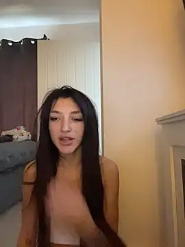 Snapshot of naughtybella05 chatting on 27, 11, 2025 naughtybella05 online show from 27, 11, 2025