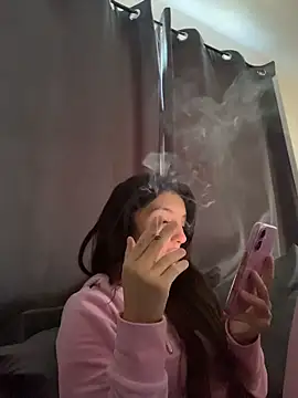 Snapshot of naughtybella05 chatting on 30, 11, 2025 naughtybella05 online show from 30, 11, 2025