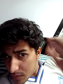 Snapshot of HarryChoudhary21 chatting on 5, 12, 2025 HarryChoudhary21 online show from 5, 12, 2025