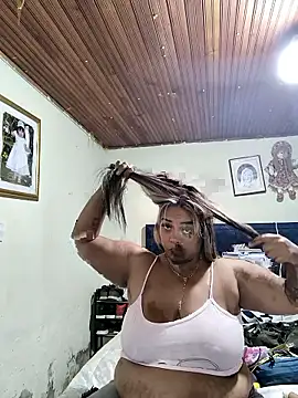 EmilyDuran  online show from 17, 12, 2025